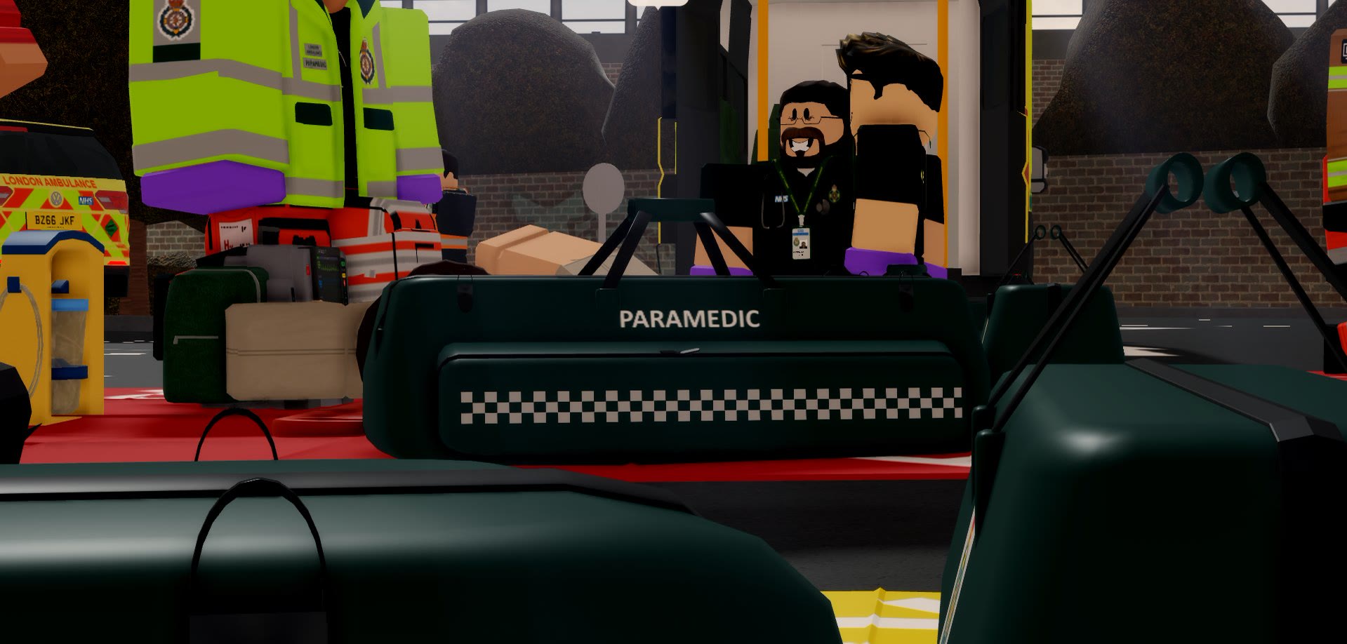 Paramedics and firefighters take part in joint incident training (photo 3)